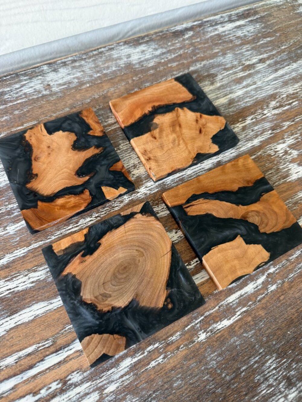 Square Gray Black Resin River Wood Drink Coasters Set of 4 Housewarming Gift - Picture 2 of 7